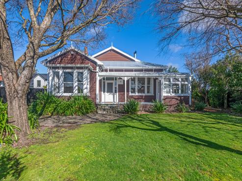 32 Hereford Street, West End