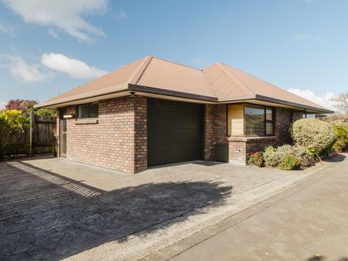 2 Silverdale Court, Terrace End