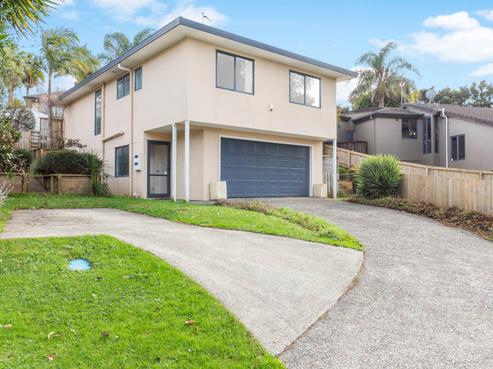 6 Tom Keven Way, Pukekohe