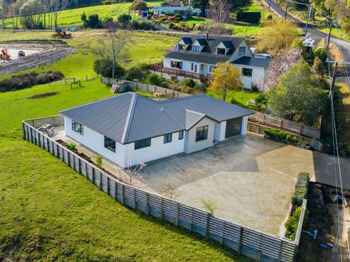 17 Abbotts Hill Road, Abbotsford