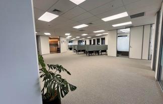 PRIME OFFICE IN THE VIADUCT
