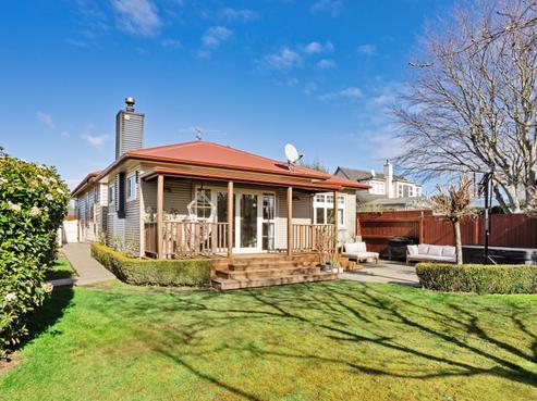 144 Lewis Street, Gladstone