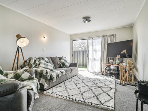 2/408 Mclean Street, Saint Leonards