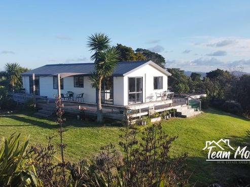 104 Wearmouth Road, Paparoa