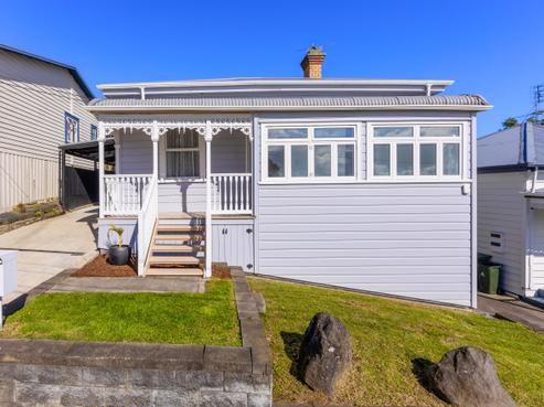 68 Second Avenue, Kingsland