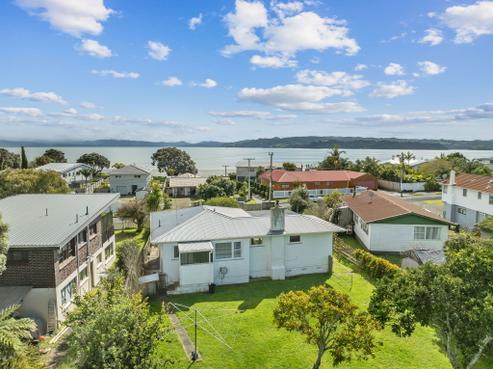 8 Manaia View Road, One Tree Point