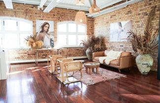 High quality pure character offices