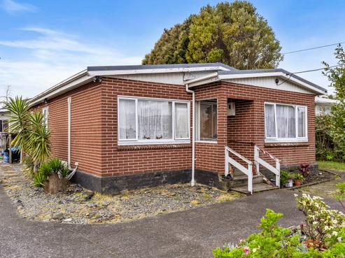 21 Nile Road, Kelston