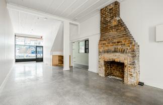 Hospitality 282m2 High Profile Newly Refurbished