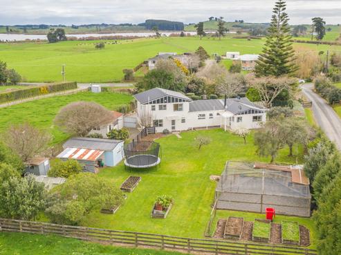 234 Kawiu Road, Levin