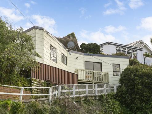 2/15 Sutherland Crescent, Melrose