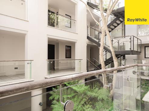 1/20J Pakenham Street East, Auckland Central