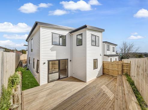 49 Vera Road, Te Atatu South