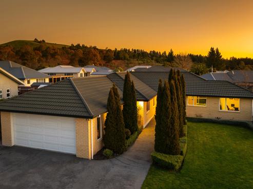 64 Hillcrest Avenue, Witherlea