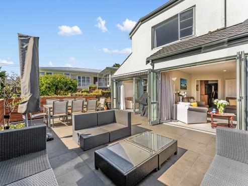 2/3 Temple Street, Meadowbank