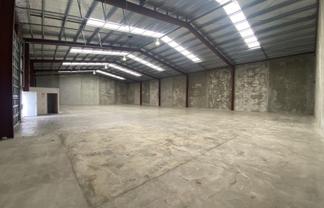Modern 880sqm warehouse on Keith Street