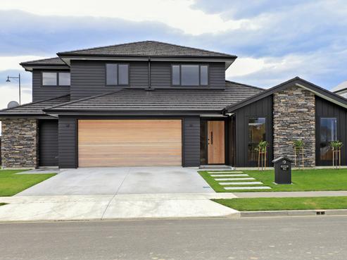 40 Aspiring Drive, Poraiti