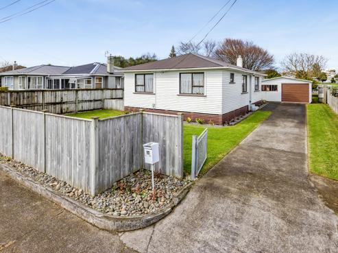 14 Karaka Street, Merrilands