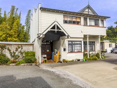 21 Clive Square West, Napier South