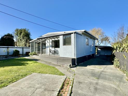 23 Athol Place, Marchwiel