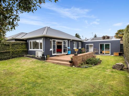44 Bellevue Road, Brookfield