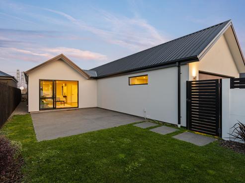 32 Sir John McKenzie Avenue, Yaldhurst