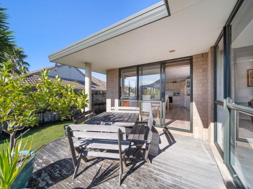 26 Carriage Close, Northpark