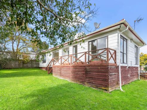 2/14 Pukaki Road, Mangere