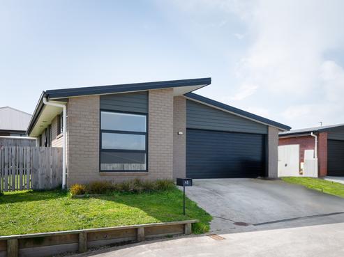 40 Benjamin Avenue, Rototuna North