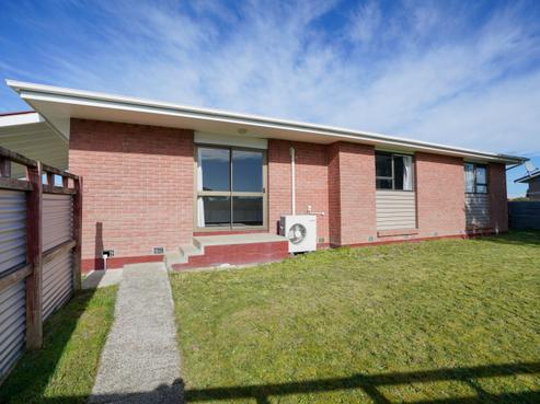 64 Humber Place, Clifton