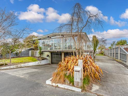 18 Oakfield Street, Burnside
