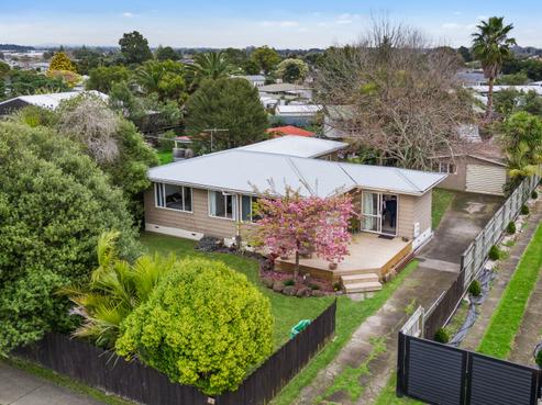 27 Dominion Road, Papakura