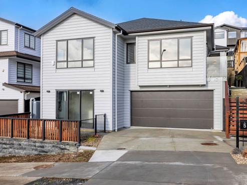 5 Lawson Creek Street, Massey