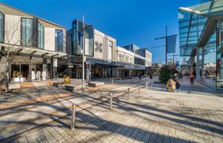 The Crossing – High Profile Retail