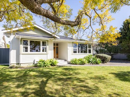 54 Nelson Crescent, Napier South