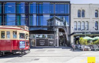 Stunning Bar & Restaurant | Stranges Lane