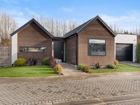 12 Founders Lane, Yaldhurst