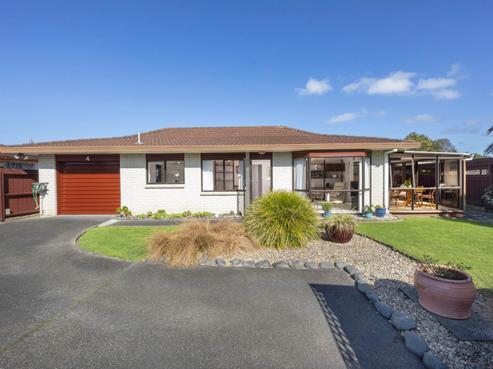 4/4074 Great North Road, Glen Eden
