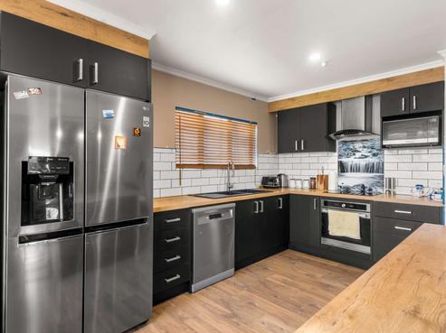 208 Ngamotu Road, Spotswood