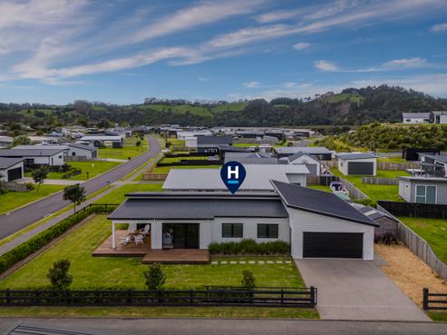 23 Navigation Drive, Cooks Beach