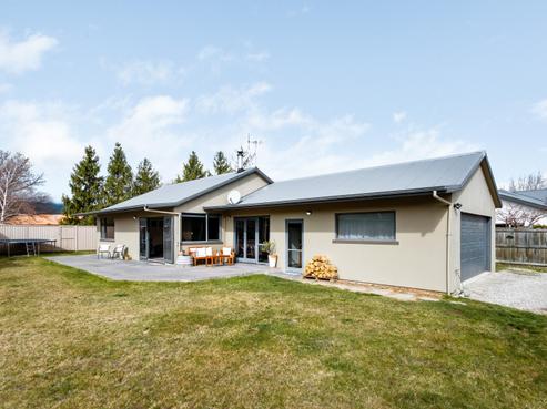 6 Farrier Court, Cromwell