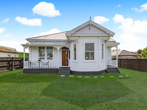 32 Hunua Road, Papakura