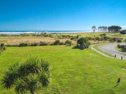 2 Elley Drive, Carters Beach