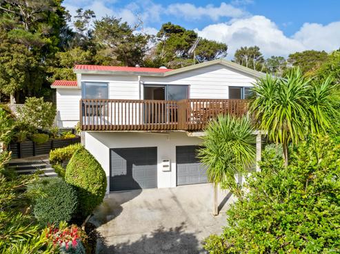 12 Emery Grove, Bayview