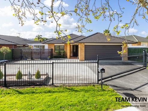 12 Carisbrook Crescent, Papakura