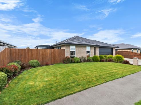 15 Nicolau Avenue, Rolleston