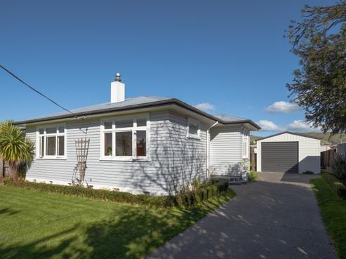 16 Lewis Street, Redwoodtown