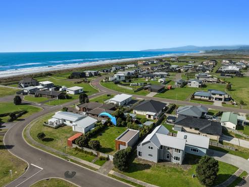 8 Muriwai Boulevard, Opotiki and Surrounds