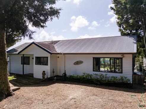 627 Helmsdale Road, Waipu