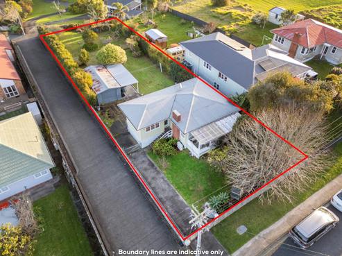 24 Waione Avenue, Te Atatu Peninsula